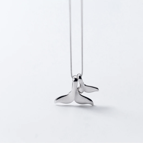 Dual whale tail necklace - Adventure Reels